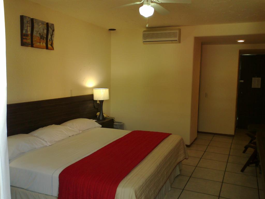 Real Del Sol Hotel 4*